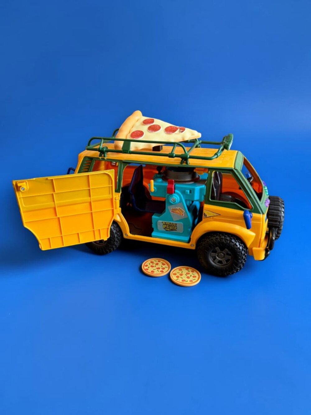 Teenage Mutant Ninja Turtles Mutant Mayhem Pizzafire Delivery Van & Pizzas Works